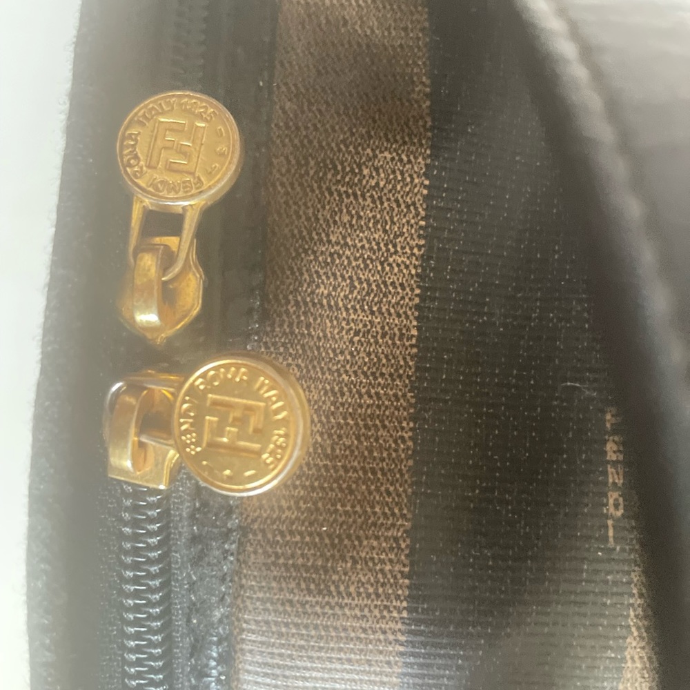 VINTAGE FENDI PENGUIN STRIPE VANITY CASE - Picture 9 of 12